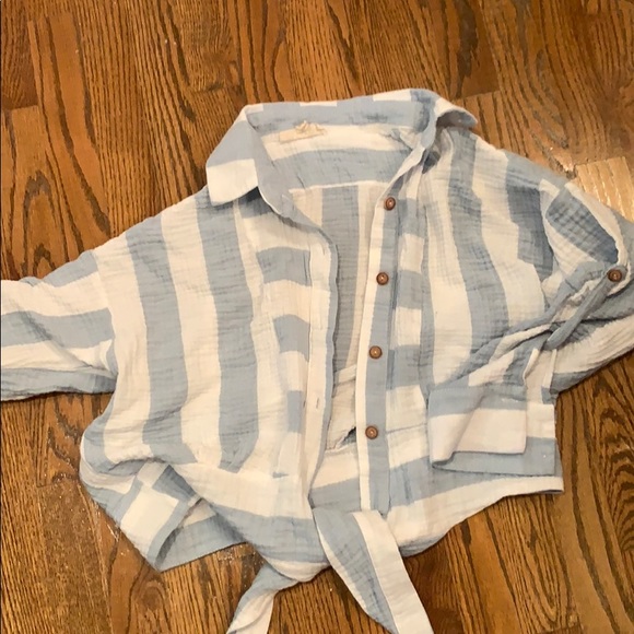 Promesa Tops - Soft Baby blue and white tie up blouse